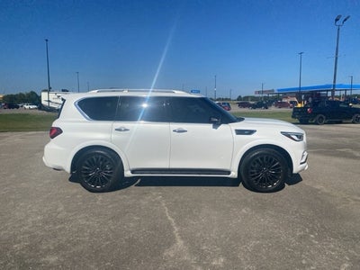 2024 INFINITI QX80 Premium Select