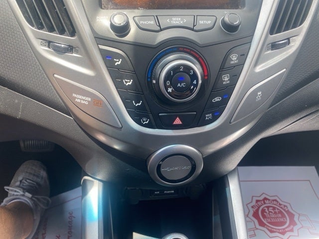 2015 Hyundai Veloster Base